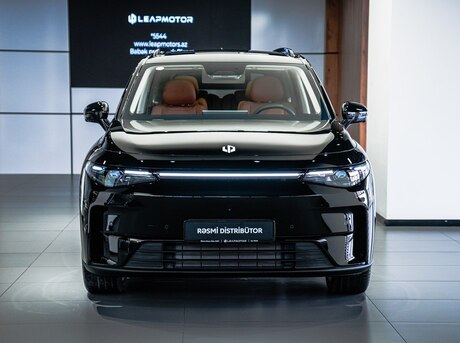 Leapmotor C16