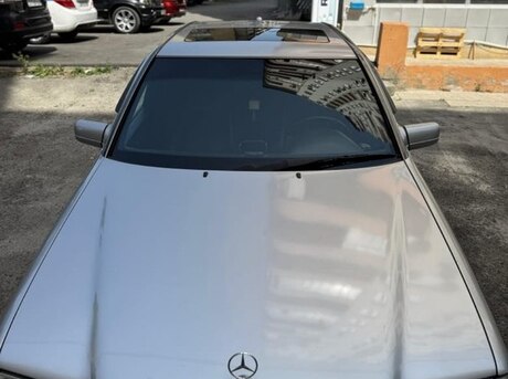 Mercedes C 240