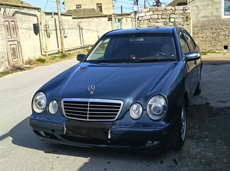 Mercedes E 220 2001