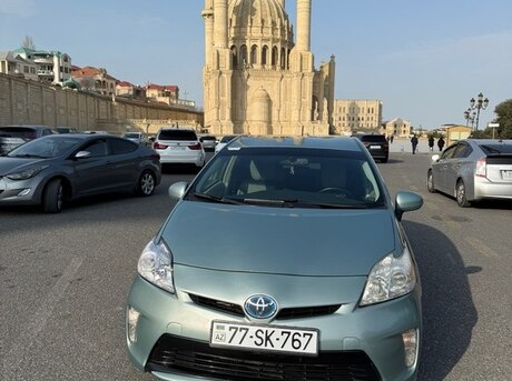 Toyota Prius 2015