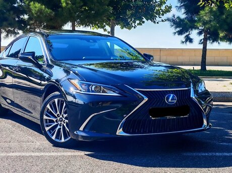 Lexus ES 300h 2021