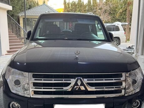 Mitsubishi Pajero 2009