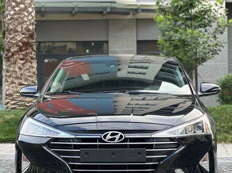 Hyundai Elantra 2019