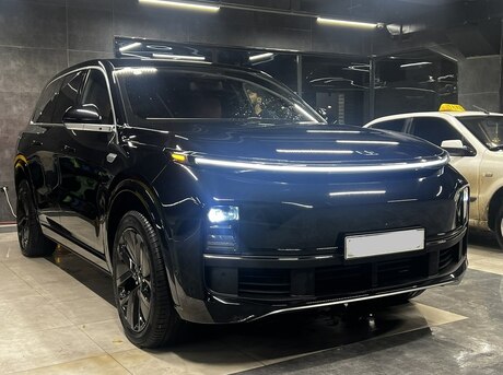 Li Auto L9 — фото 1