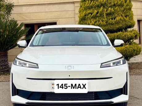 Changan Qiyuan A05 — фото 1