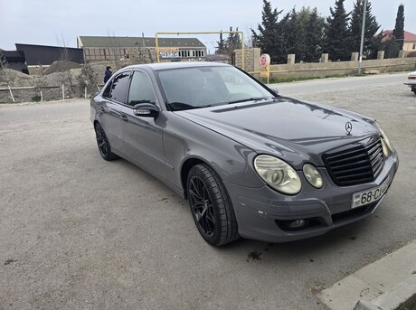 Mercedes E 220