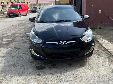 Hyundai Accent 2011