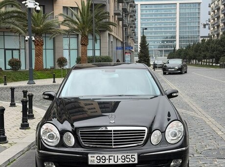 Mercedes E 320