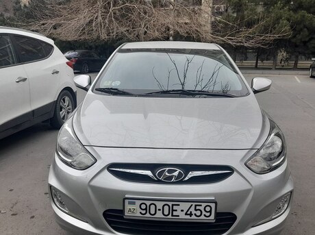 Hyundai Accent 2012