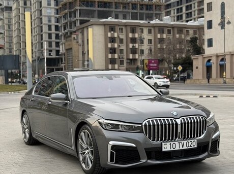 BMW 740
