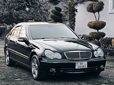 Mercedes C 240
