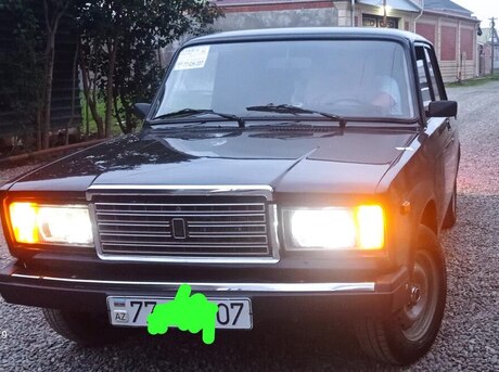 LADA (VAZ) 2107