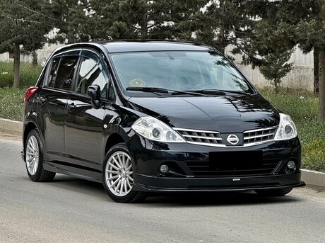Nissan Tiida 2012