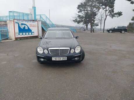 Mercedes E 220