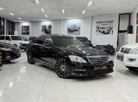 Mercedes S 500