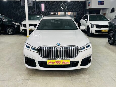 BMW 740