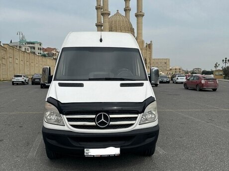 Mercedes Sprinter 210