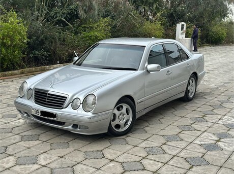 Mercedes E 220 2001