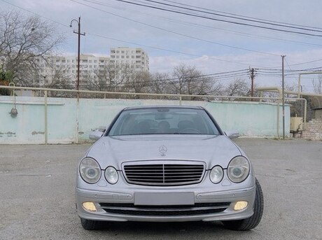 Mercedes E 220 2002