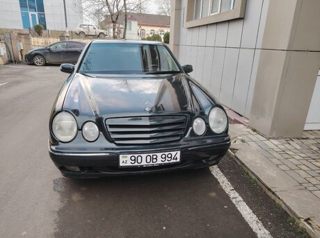 Mercedes E 220 2000