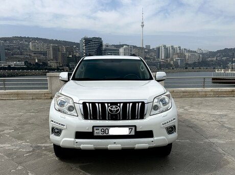 Toyota Land Cruiser Prado 2012