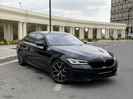 BMW 530e — фото 1