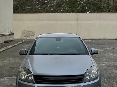 Opel Astra 2004