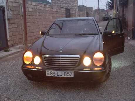 Mercedes E 240 2000