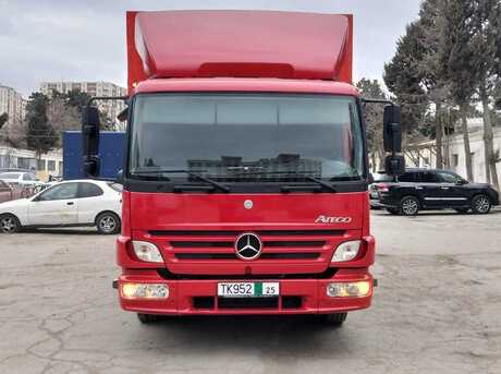 Mercedes Atego 818