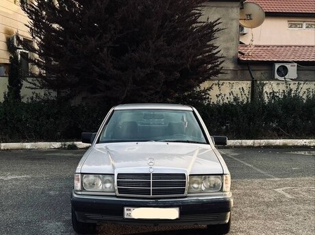 Mercedes 190