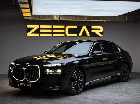 BMW i7