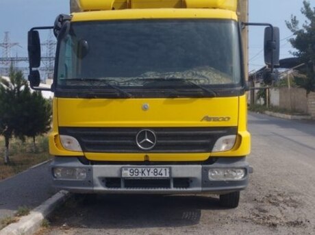 Mercedes Atego 818
