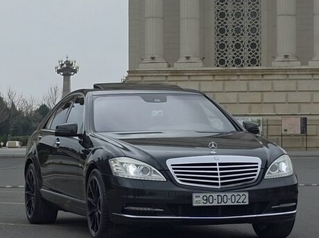 Mercedes S 500 2011