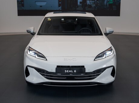 BYD Seal 06