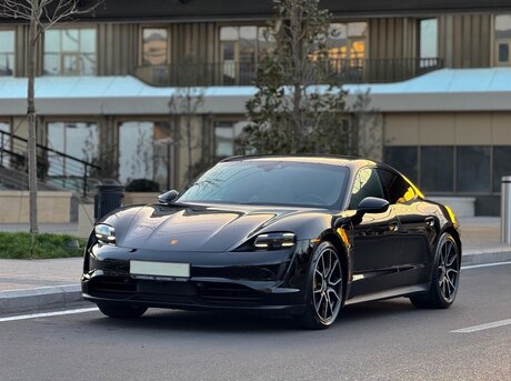 Porsche Taycan — фото 1