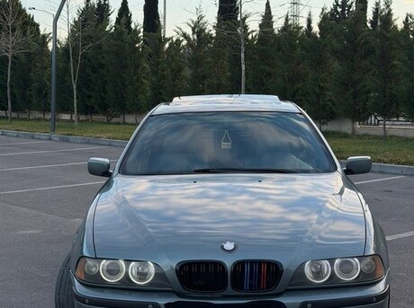 BMW 525