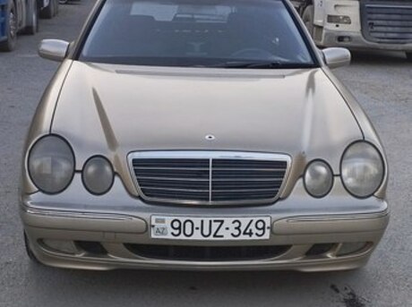 Mercedes E 240