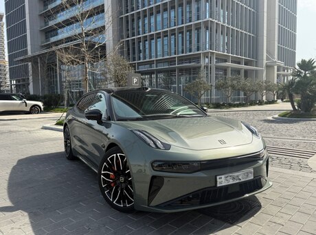 ZEEKR 001