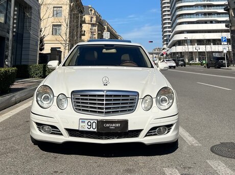 Mercedes E 230