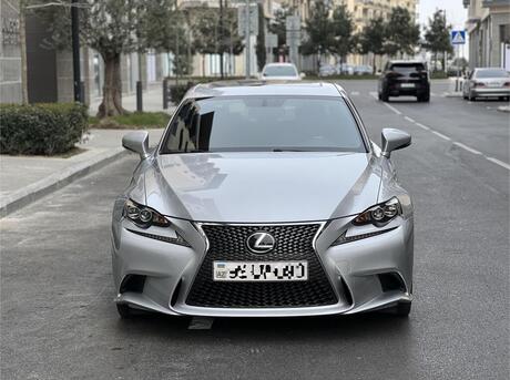 Lexus IS 200t