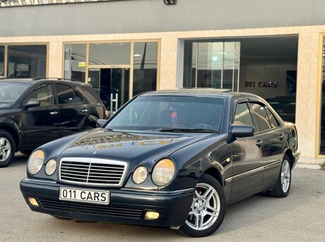Mercedes E 230