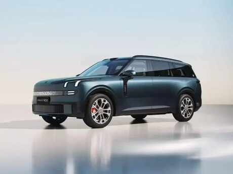 Lynk & Co 900
