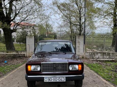 LADA (VAZ) 2107