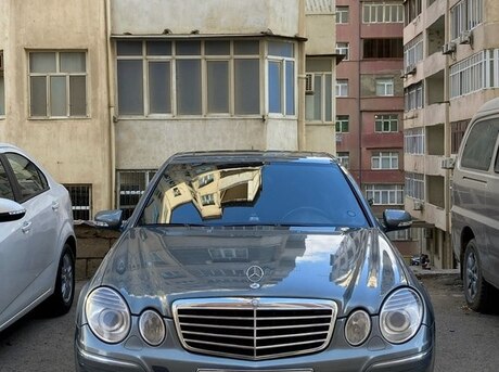 Mercedes E 220