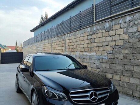 Mercedes E 220
