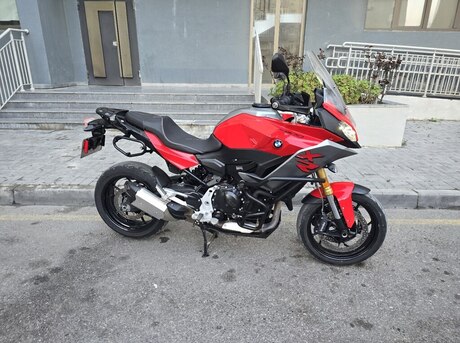 BMW F 900 XR