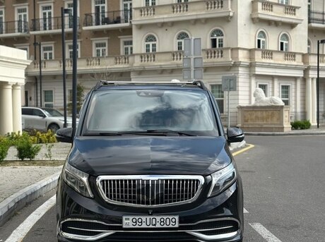Mercedes V 250