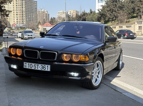 BMW 730