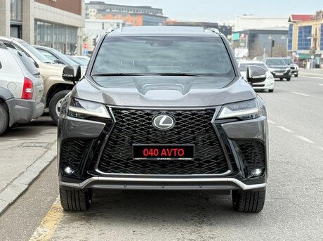 Lexus LX 600
