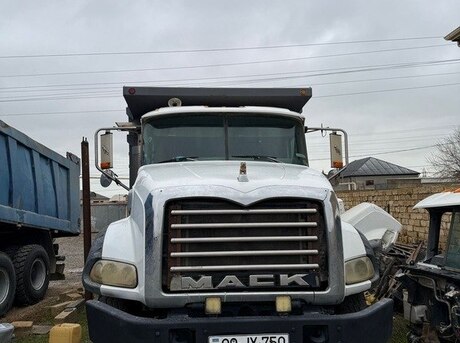 Mack Granite